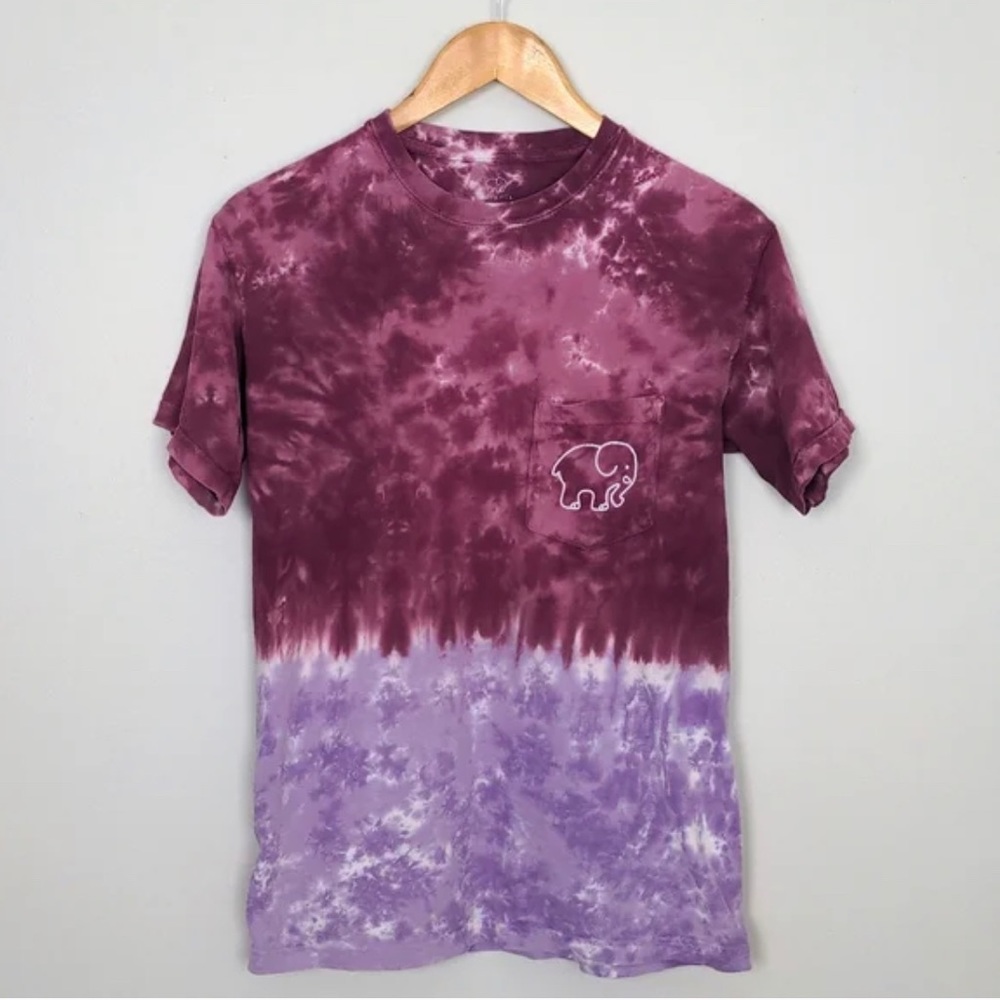 IVORY ELLA 
Tie Dye T-Shirt